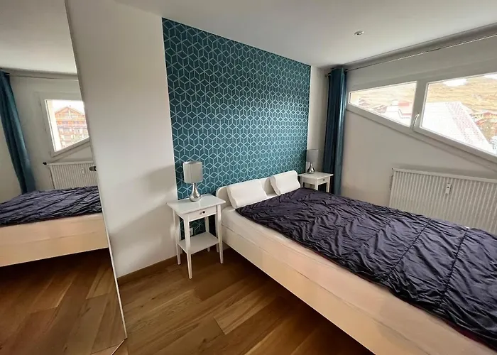 Exceptional With Mountain View Centre Station Apartament *