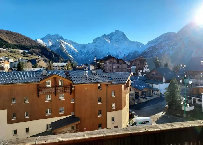 Exceptional With Mountain View Centre Station